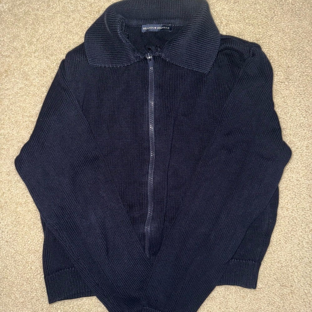 Brandy Melville cropped zip up sweater